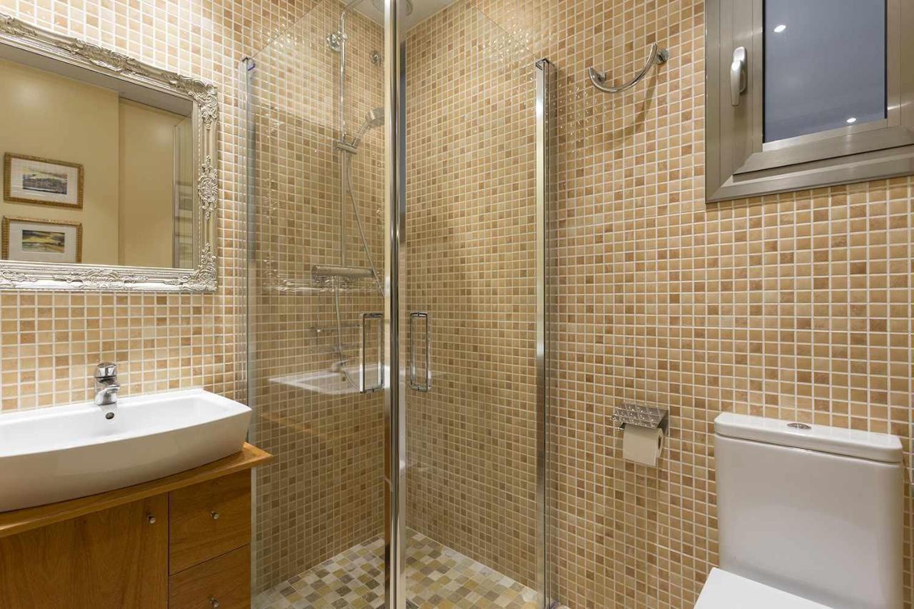 Beautiful Y Luxury Apartment Centrallylocated Barcellona Esterno foto